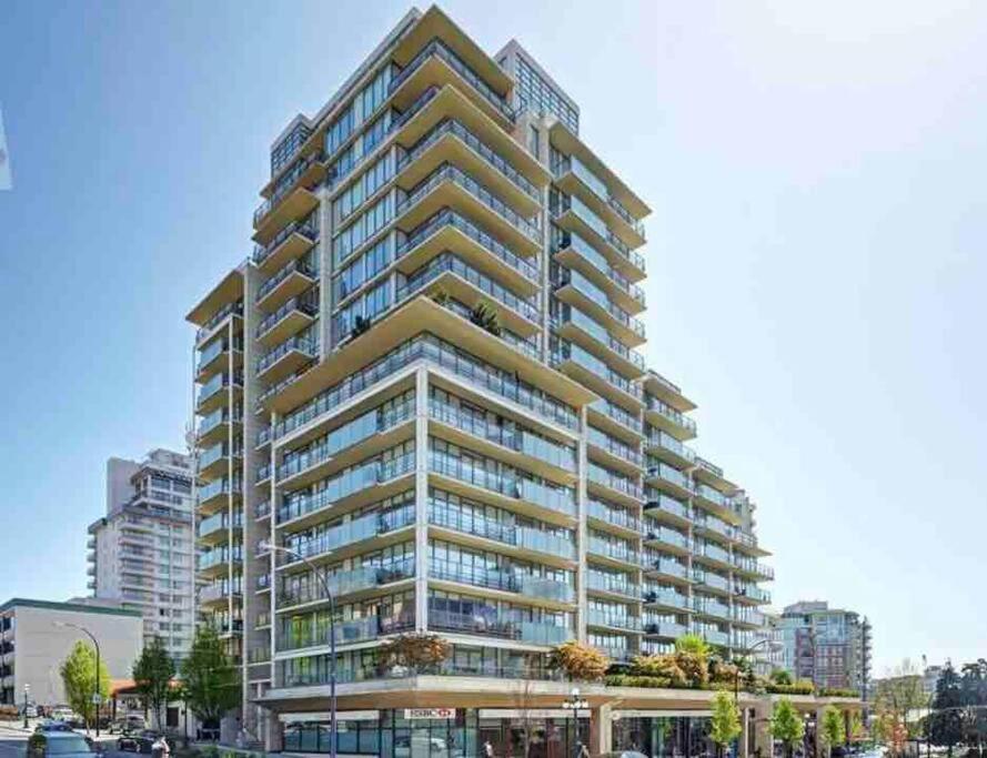 Victoria'S Best Location 2 Bedroom Luxe Condo Εξωτερικό φωτογραφία